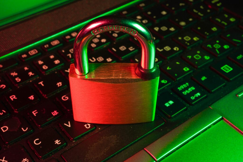 Droven IO Cybersecurity Updates featuring cybersecurity risks, trends, and security best practices.