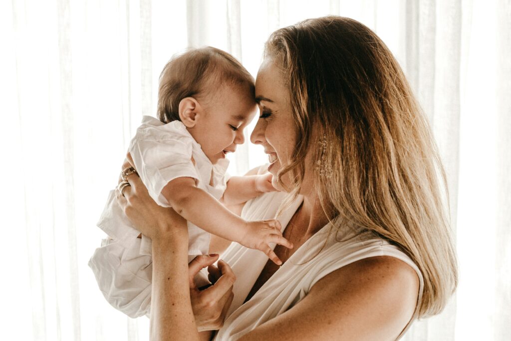Baby Holding IUD covering IUD failure rates, pregnancy with an IUD, viral photo claims, reproductive health, and expert explanations.