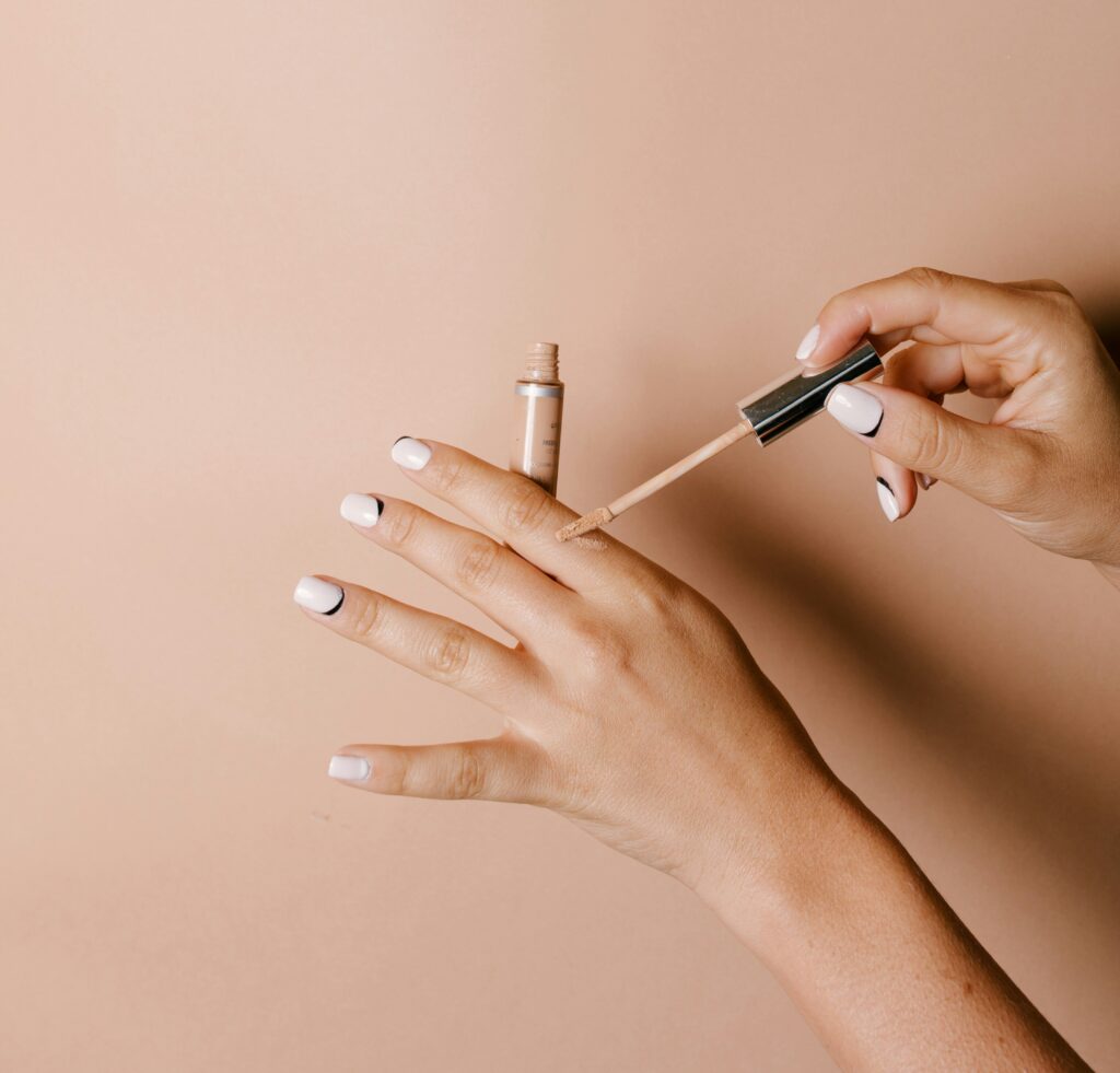 How to Get Nail Glue Off Skin guide to safe glue removal, natural remedies, acetone use, skin aftercare, and irritation prevention.