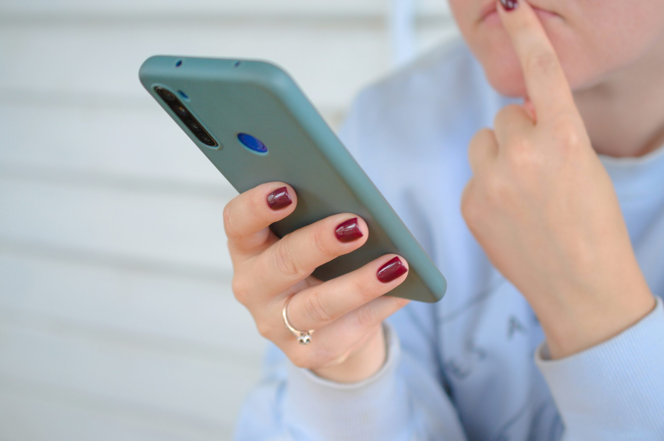 How Do I Get My Phone Out of SOS Mode? Proven Fixes for No Service