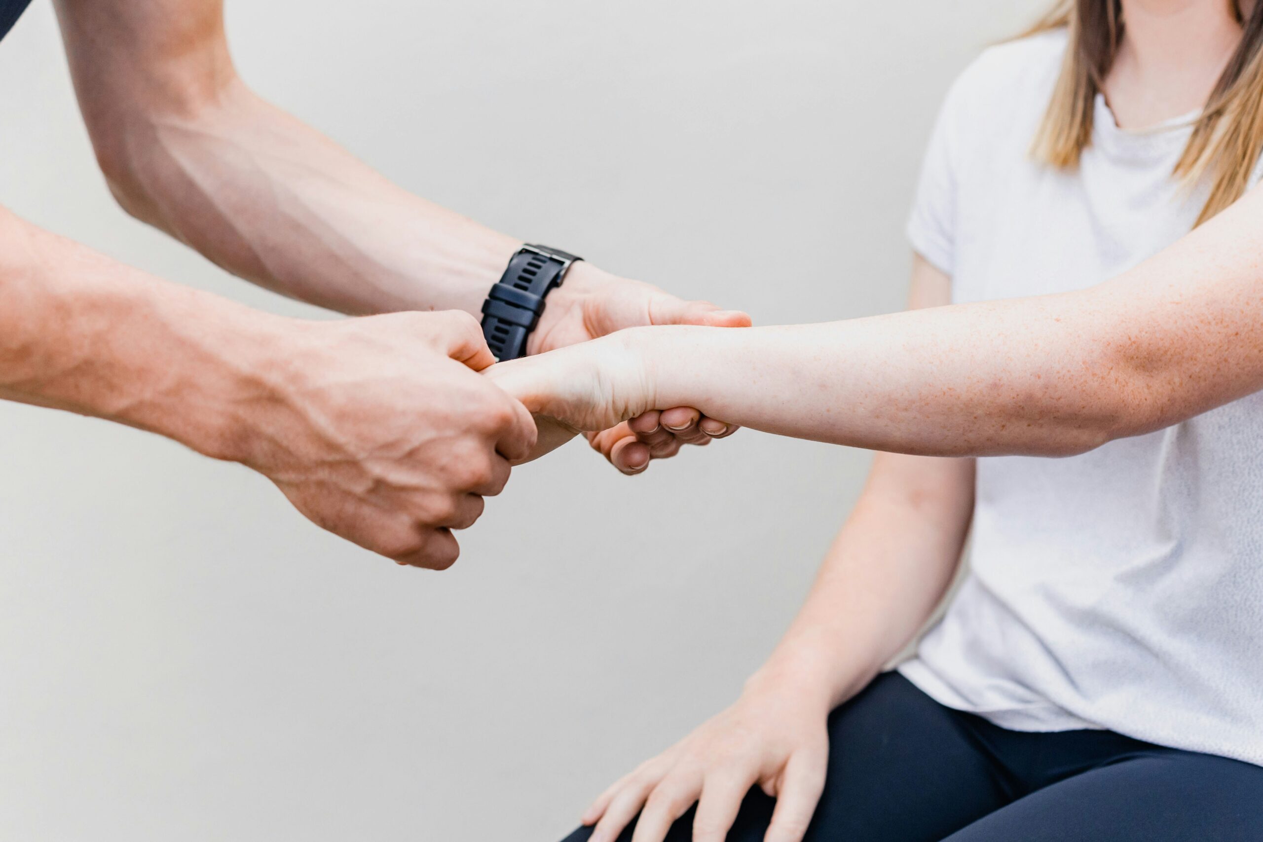 Why Does My Arm Hurt When I Sneeze? 9 Possible Causes and Warning Signs