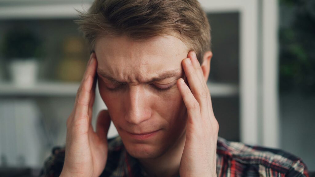 How to Get Rid of a Sinus Headache Instantly guide to warm compresses, saline rinses, hydration, pain relief, and sinus care.